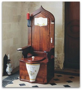 Dagobert Wooden Toilet Throne