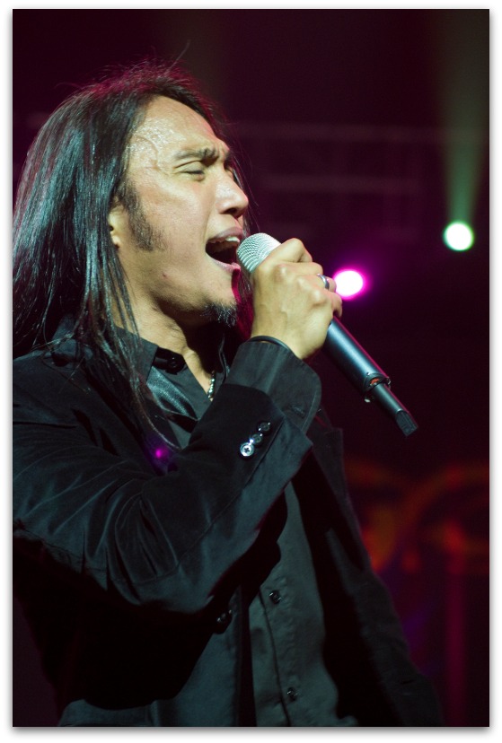 Arnel Pineda of Journey