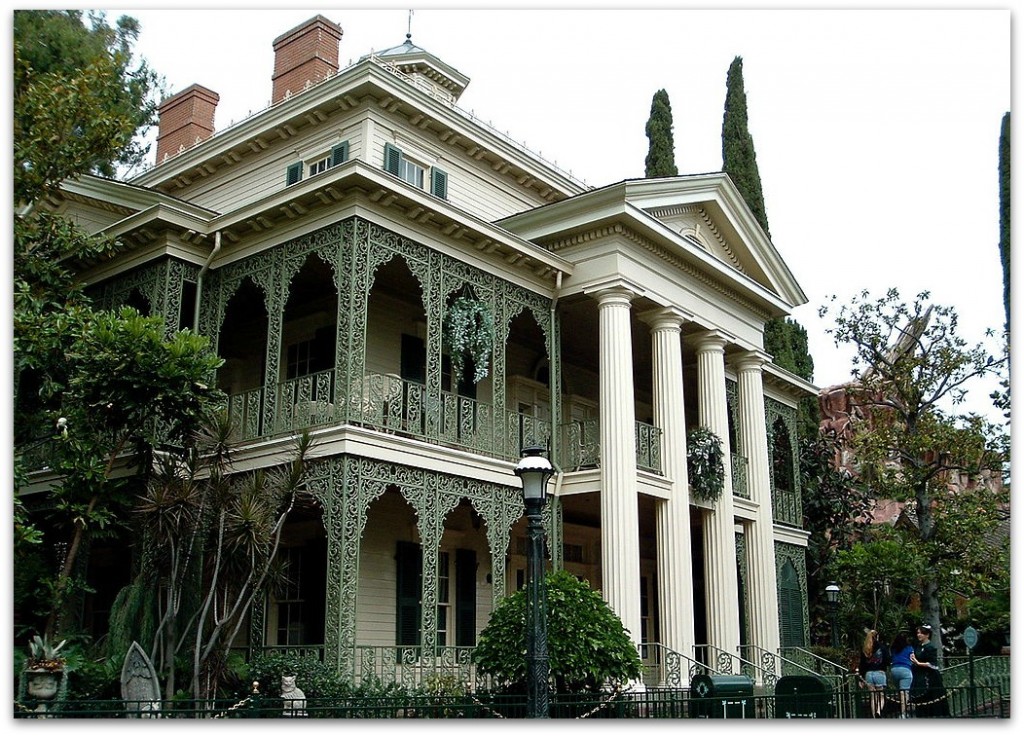 Disneyland Haunted Mansion